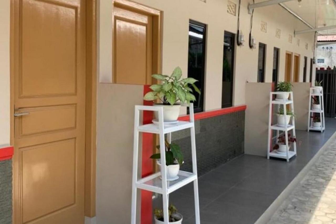 Reddoorz Syariah Near Hajimena Lampung Hotel Bandar Lampung Exterior photo