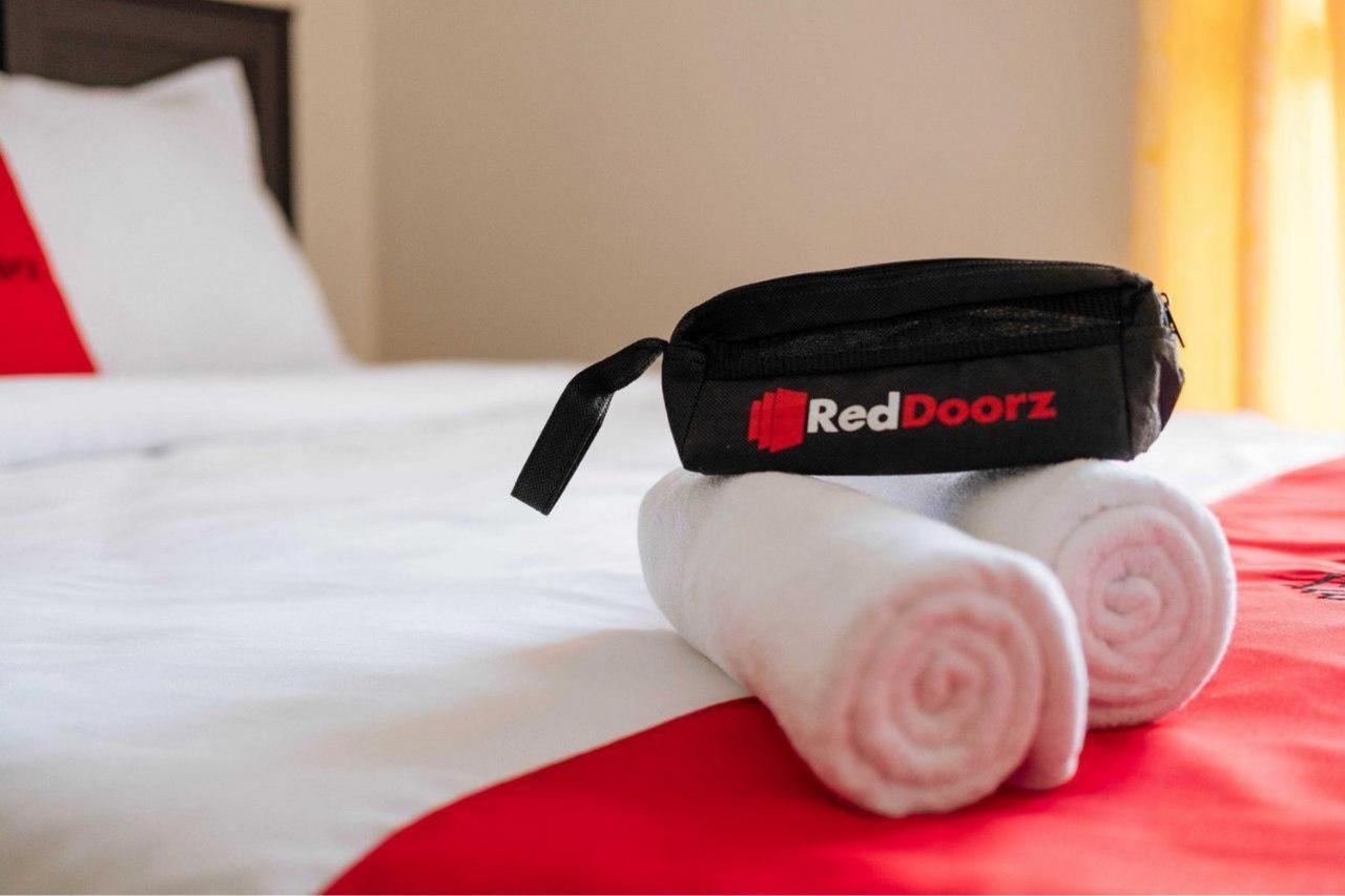 Reddoorz Syariah Near Hajimena Lampung Hotel Bandar Lampung Exterior photo
